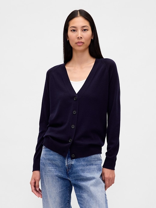 Image number 1 showing, 100% Merino Wool Boyfriend Cardigan
