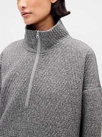 Image number 3 showing, GapFit Quilted Jacquard Half-Zip Pullover