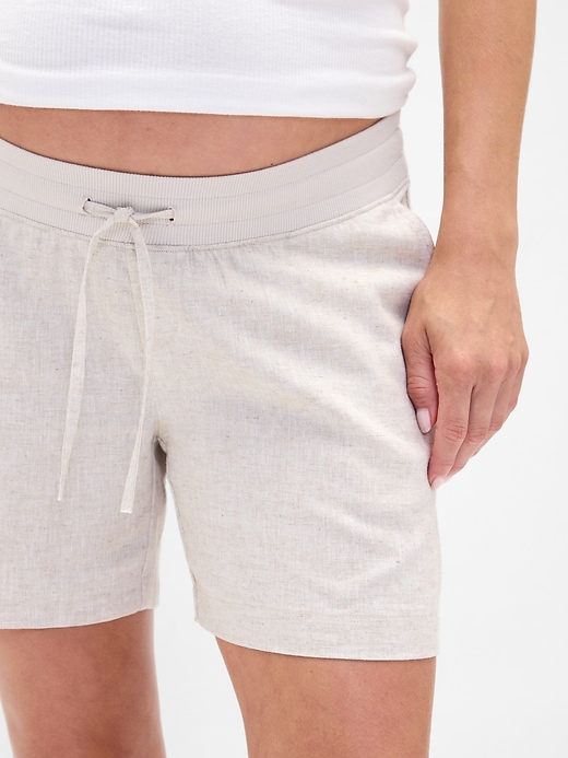 Image number 4 showing, Maternity Under Belly Linen-Cotton Easy Shorts
