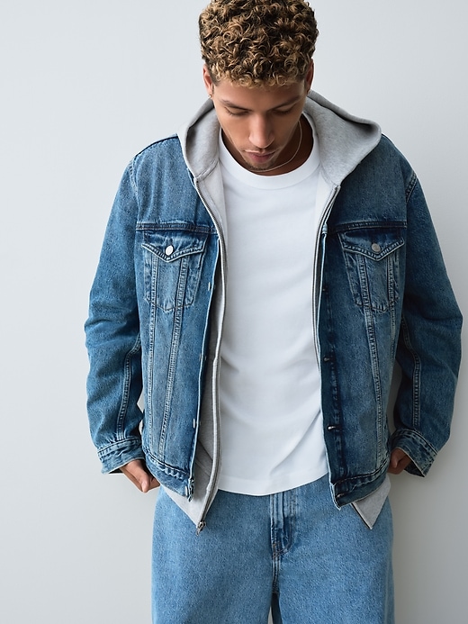 L'image numéro 7 présente Veste en denim emblématique classique