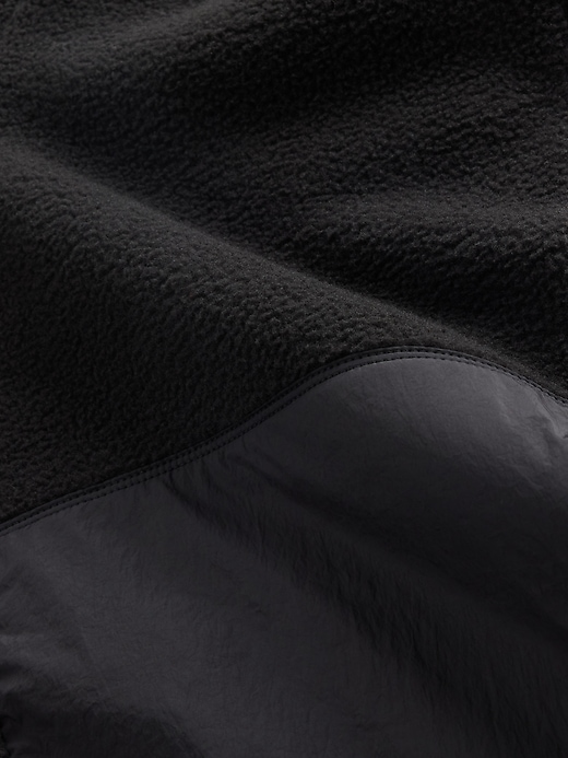 L'image numéro 5 présente Pantalon de jogging décontracté en sherpa pour Enfant