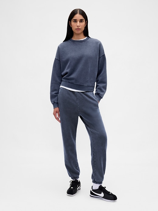 L'image numéro 4 présente Chandail en coton ouaté ras du cou à couture biseautée VintageDoux