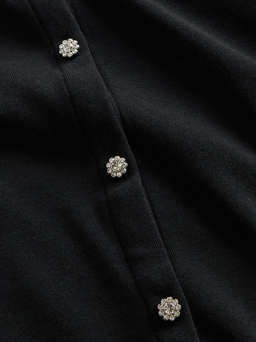 L'image numéro 4 présente Cardigan moderne à boutons bijoux