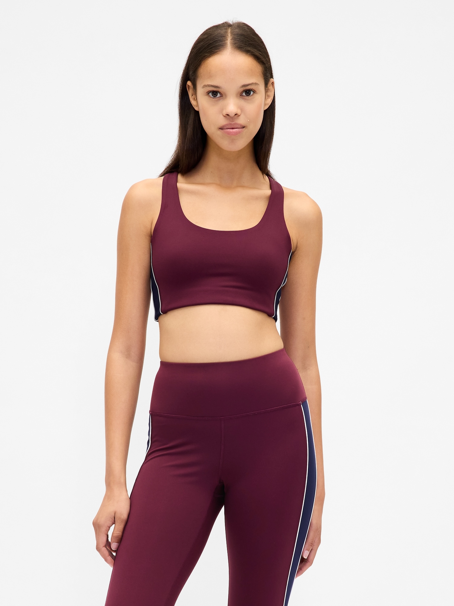 GapFit Power Medium Impact Sports Bra