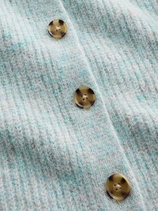 L'image numéro 4 présente Cardigan duveteux à mailles perlées