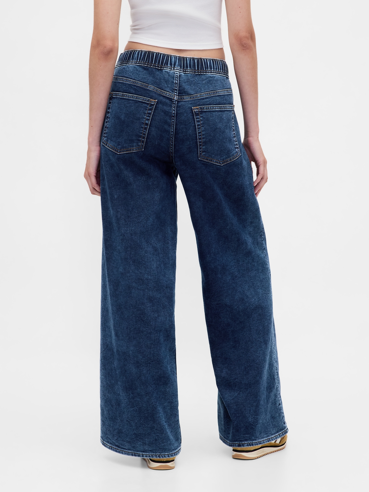 L'image numéro 4 présente Jean ballon en tricot de denim à taille mi-basse