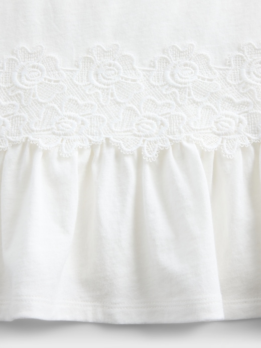 L'image numéro 4 présente T-shirt à basque et à garniture en dentelle pour Enfant