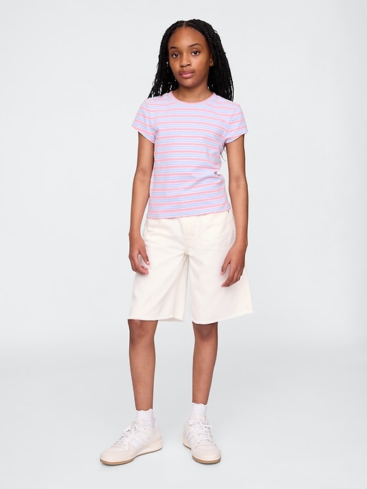 L'image numéro 1 présente Bermuda en denim à taille basse moyenne pour Enfant