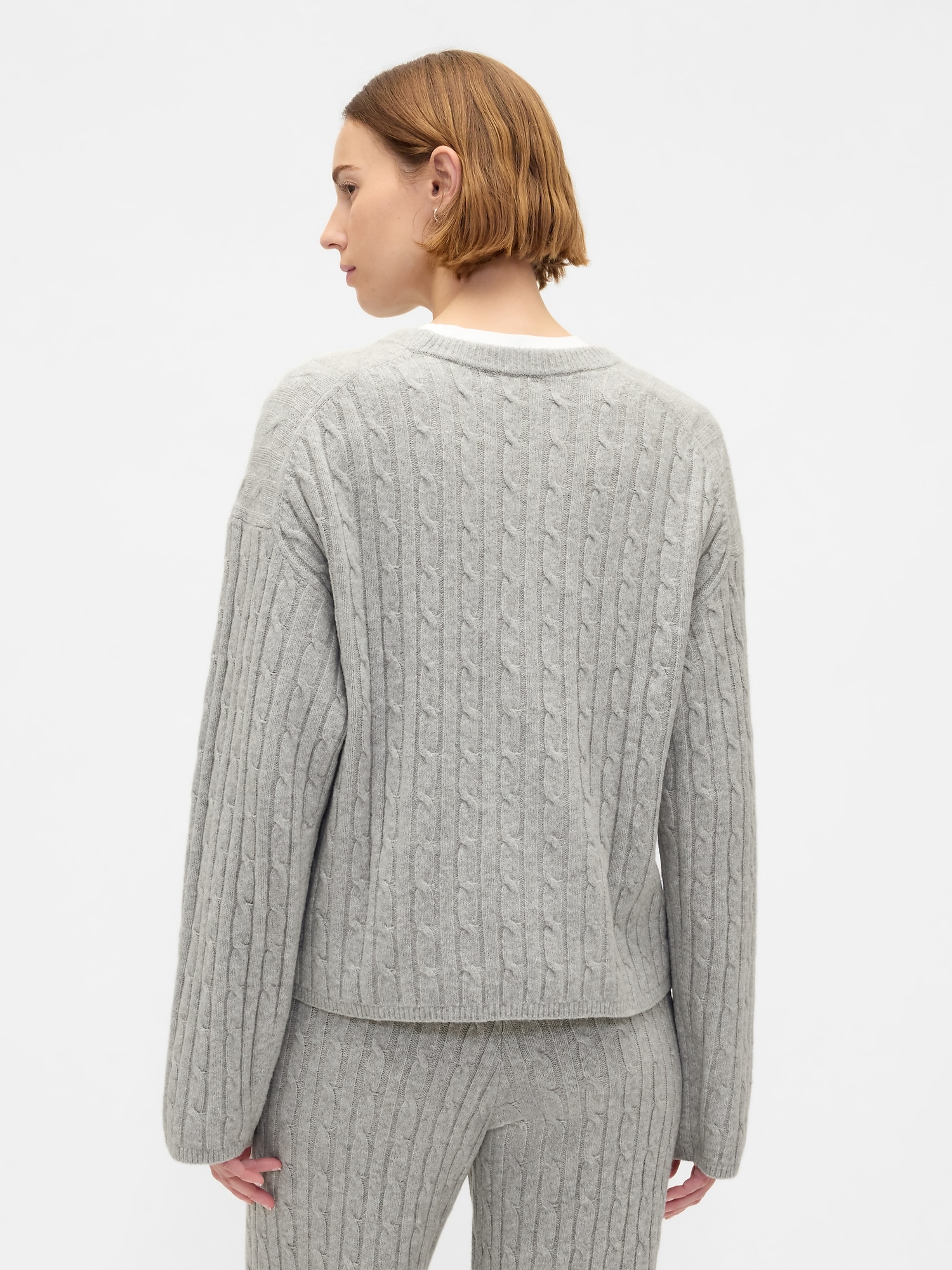 CashSoft Cable-Knit Crewneck Sweater