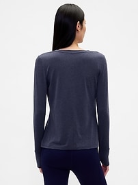 Image number 3 showing, GapFit Breathe T-Shirt