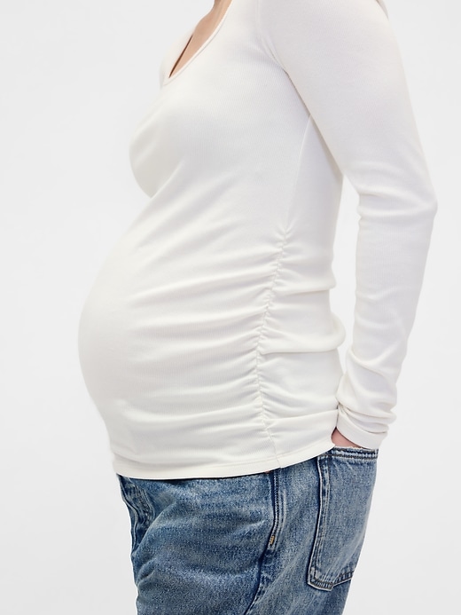 Image number 4 showing, Maternity Modern Square-Neck T-Shirt