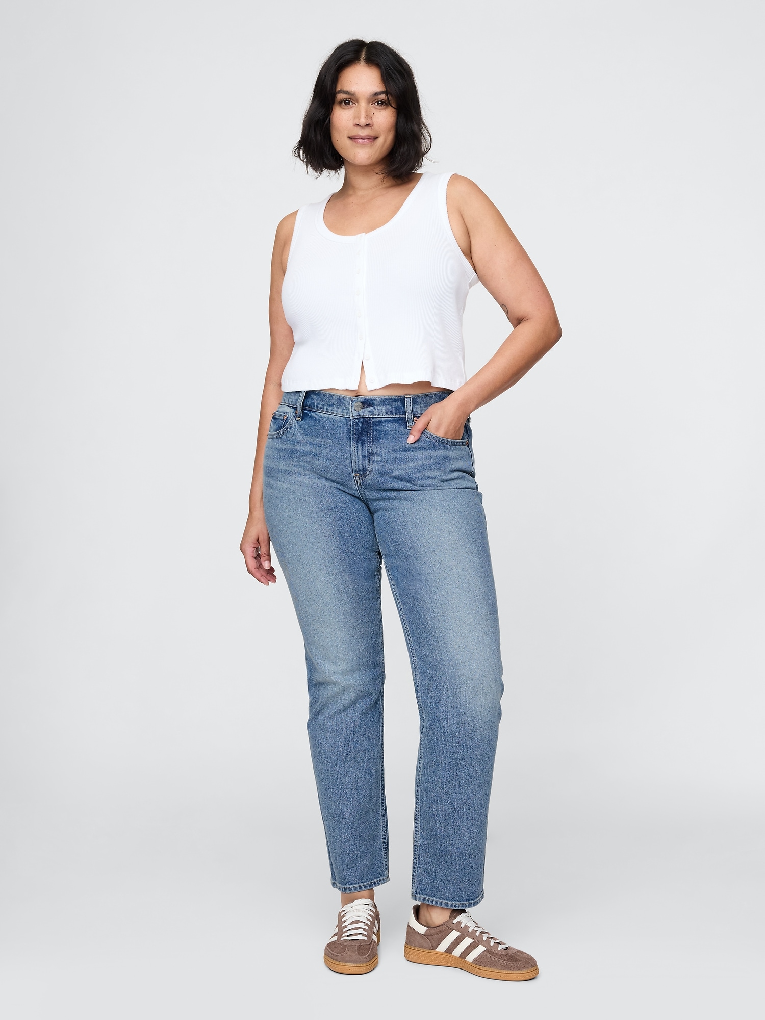 Low Rise '90s Slim Straight Jeans
