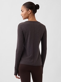 Image number 3 showing, GapFit Breathe T-Shirt