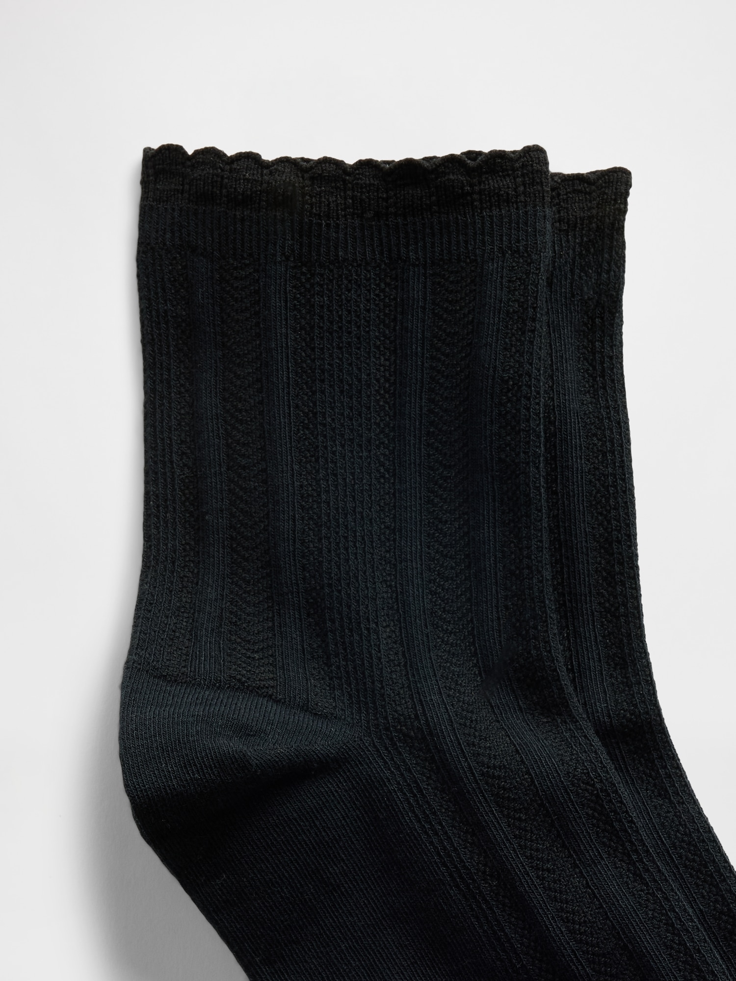 Pointelle Half Crew Socks