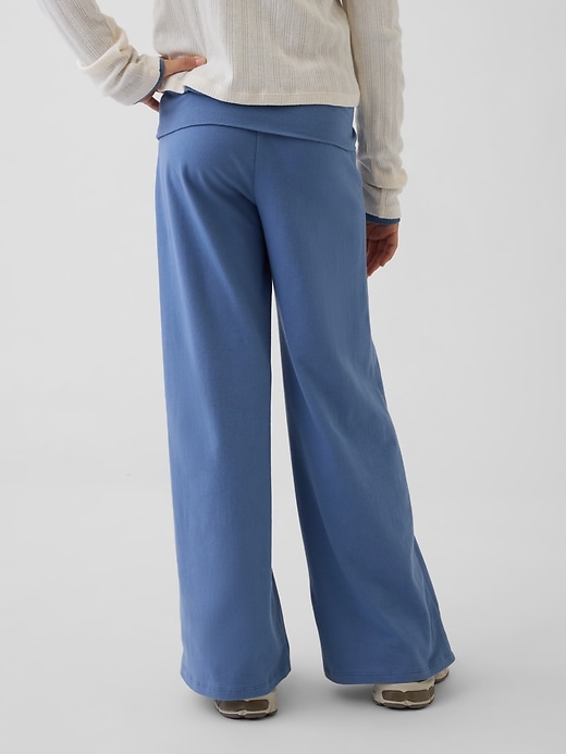 L'image numéro 4 présente Legging à jambe large et taille rabattable pour Enfant