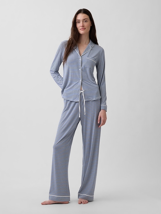 L'image numéro 2 présente Chemisier de pyjama en modal