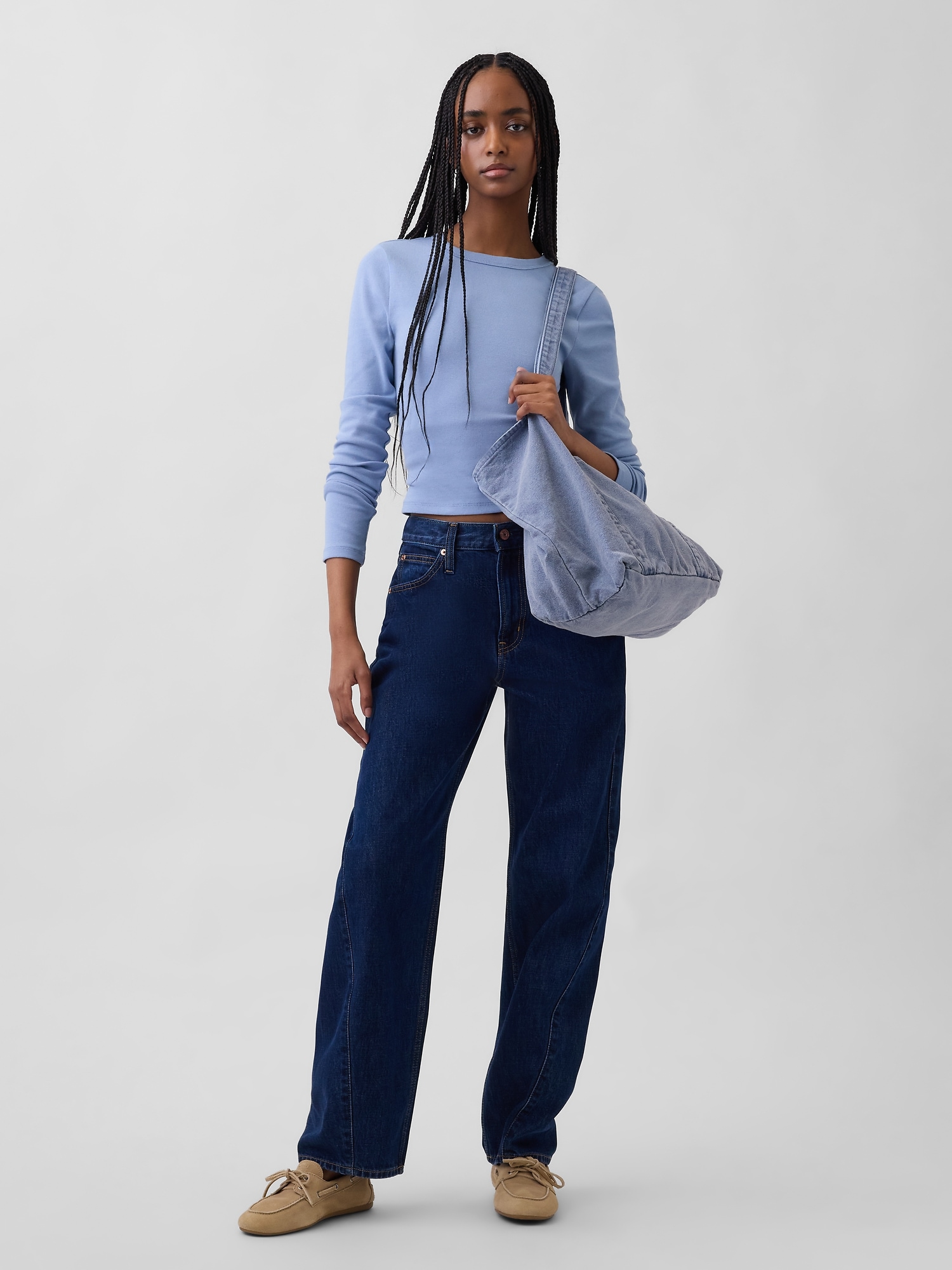 L'image numéro 2 présente T-shirt ras du cou moderne