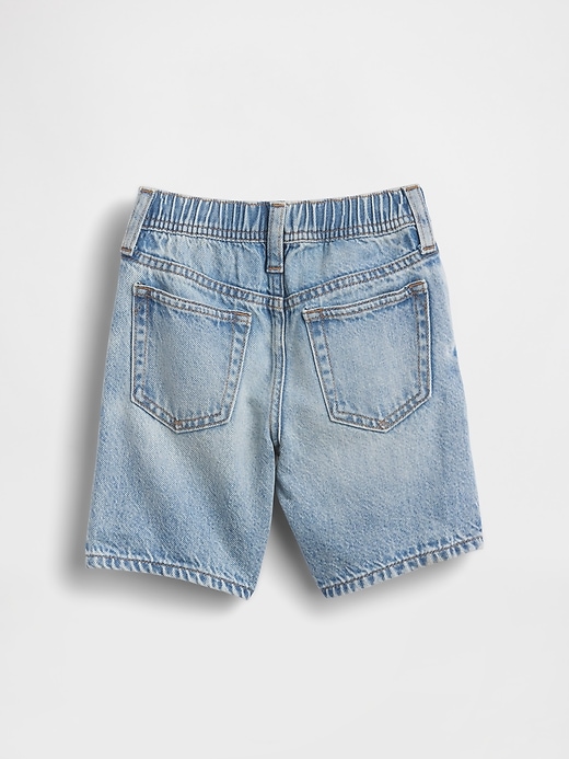 L'image numéro 2 présente Short à taille élastique en denim Douceur suprême pour Bébé et Tout-petit
