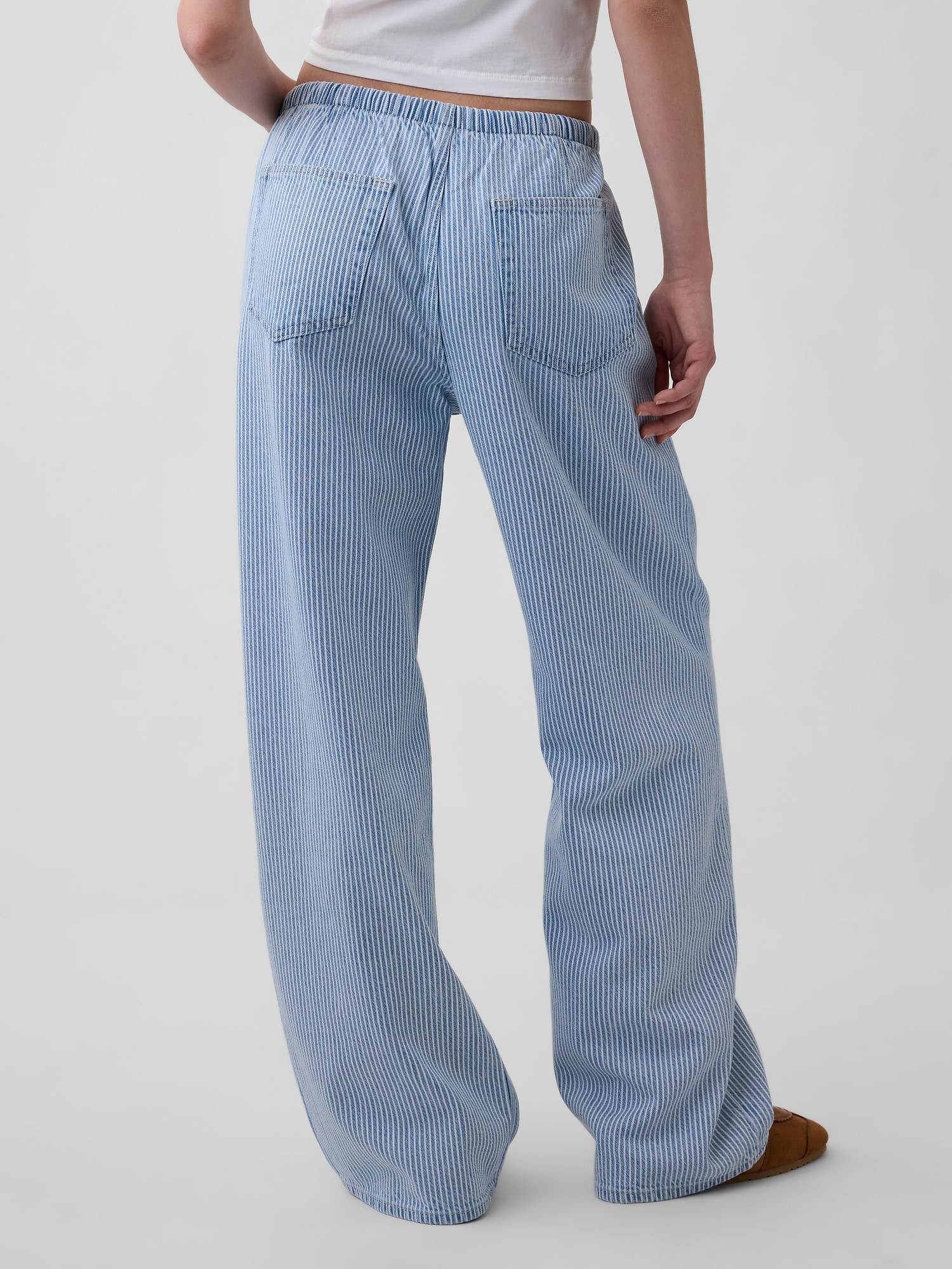 Low Rise UltraSoft Easy '90s Loose Jeans