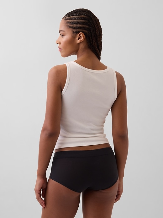 L'image numéro 2 présente Short court respirant