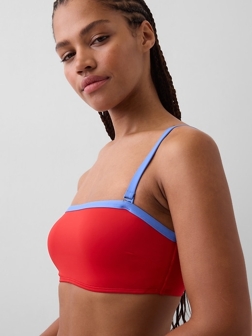 L'image numéro 3 présente Haut de bikini de style bandeau