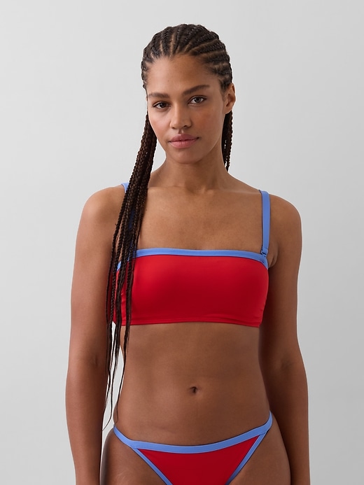 L'image numéro 1 présente Haut de bikini de style bandeau