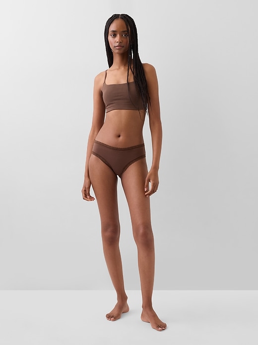 L'image numéro 3 présente Culotte taille basse en coton biologique extensible à bordure en dentelle