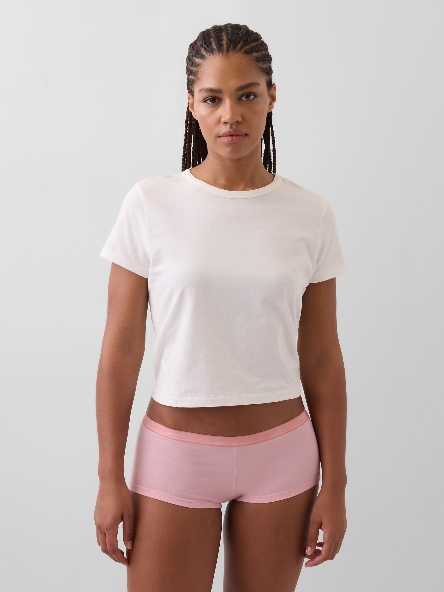 SHORT COURT EN COTON BIOLOGIQUE EXTENSIBLE