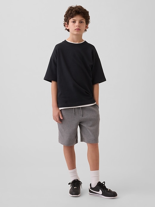 L'image numéro 1 présente Short GapFit Tech pour Enfant