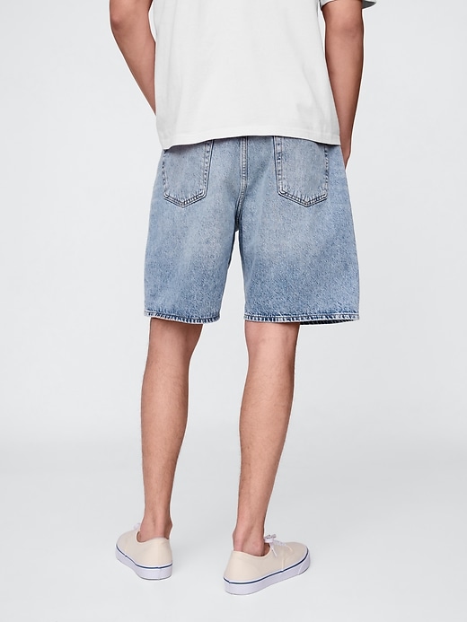 Image number 4 showing, '90s Loose Denim Shorts