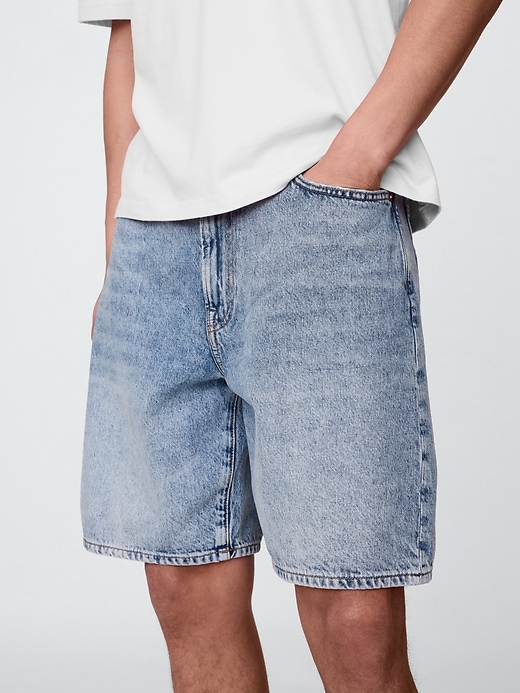 Image number 5 showing, '90s Loose Denim Shorts