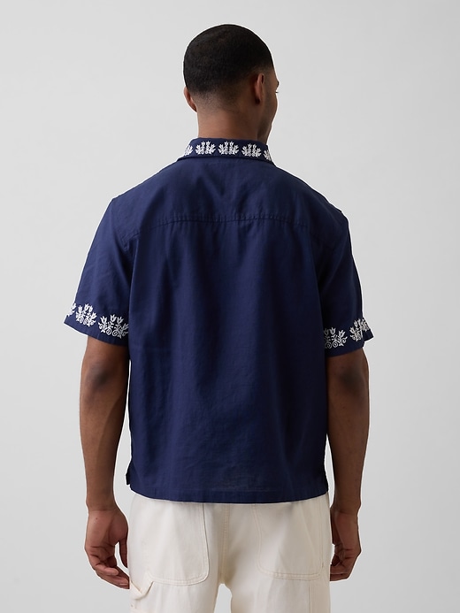 Image number 3 showing, Linen-Cotton Relaxed Straight-Hem Shirt