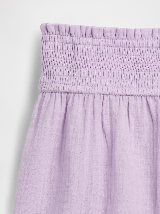 L'image numéro 5 présente Short en gaze de coton à ourlet papillon pour Enfant