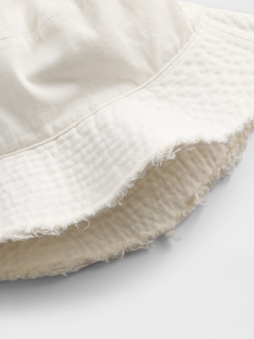 L'image numéro 2 présente Chapeau cloche pour Enfant