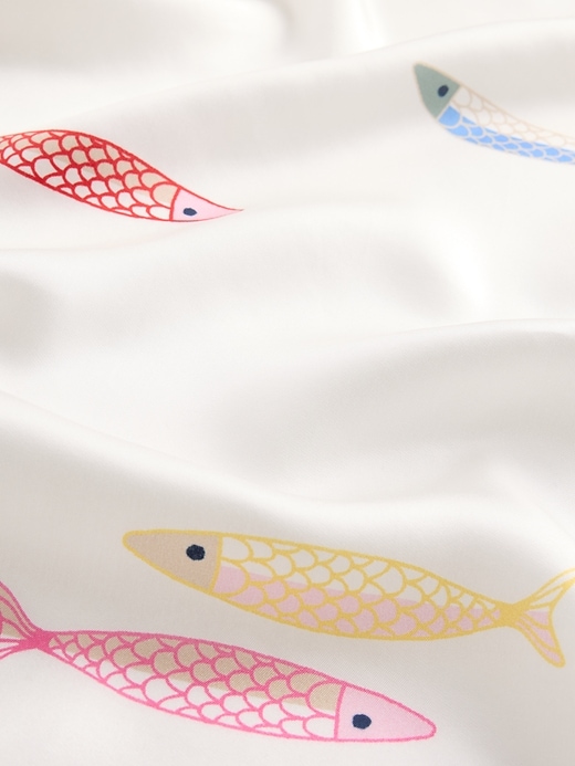 L'image numéro 3 présente Bandana surdimensionné en soie