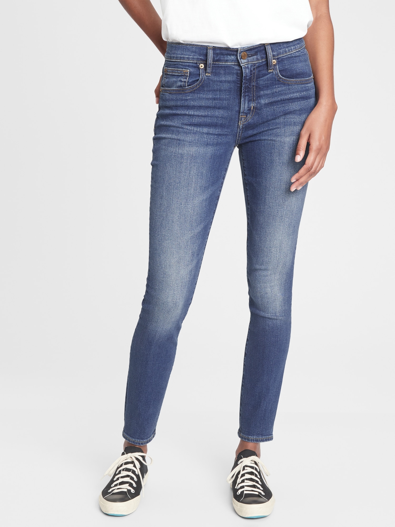 Mid Rise True Skinny Jeans with Washwell