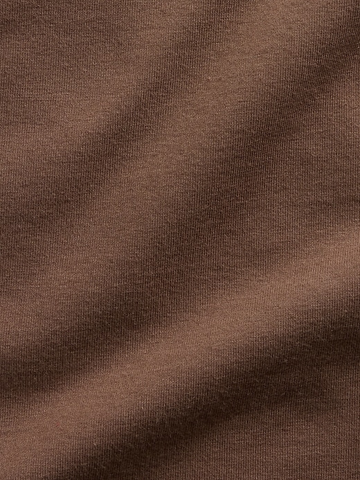 L'image numéro 4 présente Camisole courte à col bateau en jersey moulant