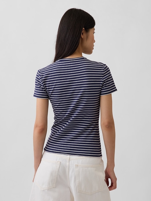 L'image numéro 3 présente T-shirt moulant en jersey