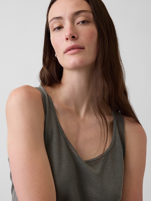 L'image numéro 4 présente Camisole en mélange de lin