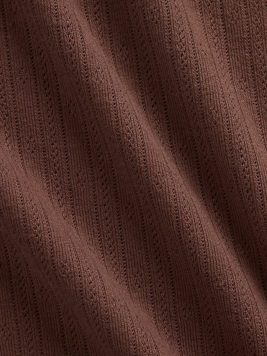 L'image numéro 4 présente T-shirt ras du cou en tricot pointelle