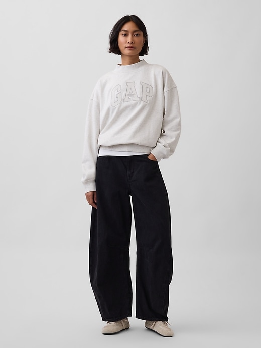 L'image numéro 2 présente Chandail surdimensionné à col cheminée en jersey bouclette VintageDoux