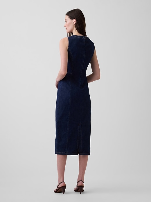 L'image numéro 2 présente Robe mi-longue moulante en denim