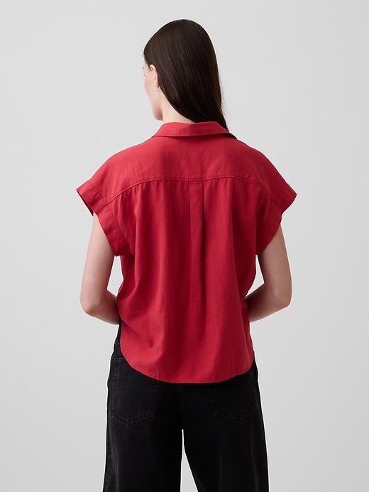 L'image numéro 3 présente Chemisier surdimensionné en mélange de lin