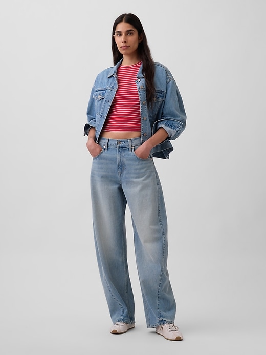 L'image numéro 2 présente T-shirt moulant en jersey