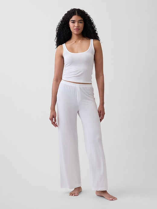 L'image numéro 2 présente Camisole de pyjama en modal finement côtelé le plus doux