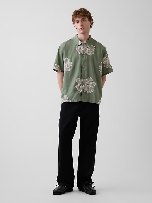 Image number 2 showing, Linen-Cotton Relaxed Straight-Hem Shirt