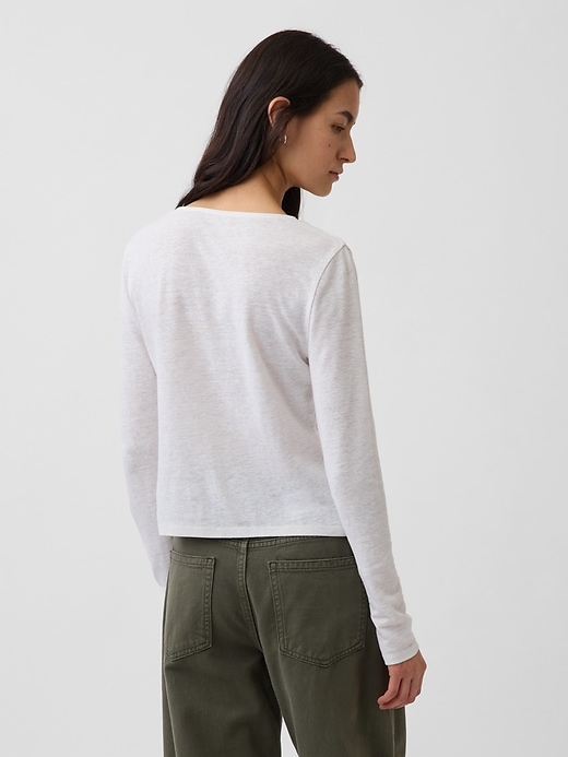 L'image numéro 3 présente Cardigan à nouer à l’avant en mélange de lin