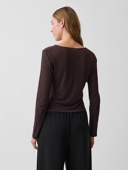 L'image numéro 3 présente Cardigan à nouer à l’avant en mélange de lin