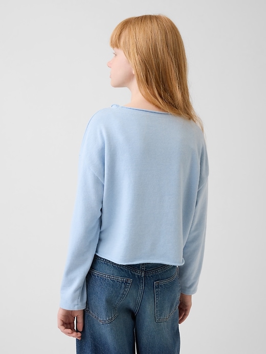 L'image numéro 3 présente Chandail en jersey bouclette à col large et logo pour Enfant