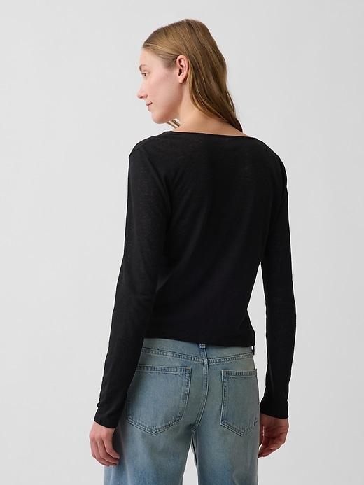 L'image numéro 3 présente Cardigan à nouer à l’avant en mélange de lin